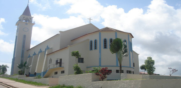 Churches-in-Angola-1